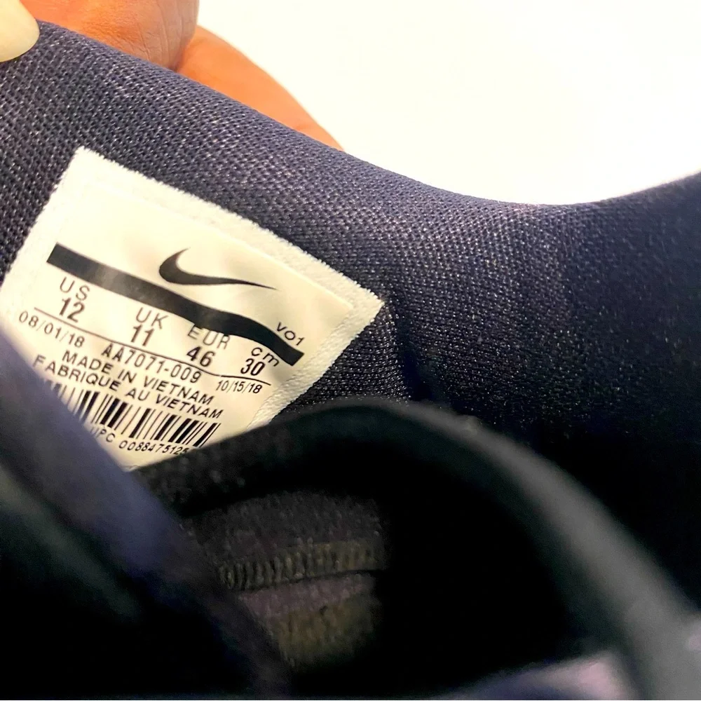 Nike Kyrie Irving Flytrap Mens 12
Shoes Black Basketball Sneaker
Athletic Gym - Picture 8 of 8